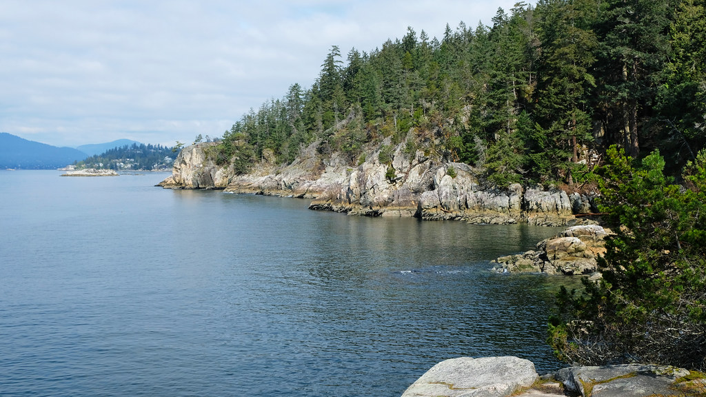 Easy family-friendly trails near Vancouver BC