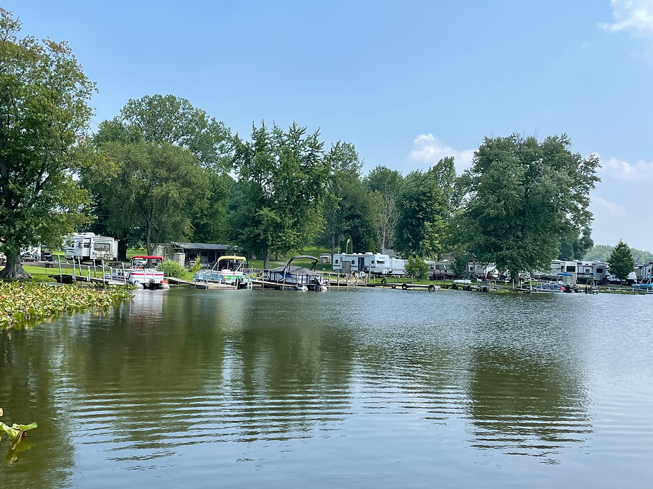 RV tables for rent at Lakeview Campground